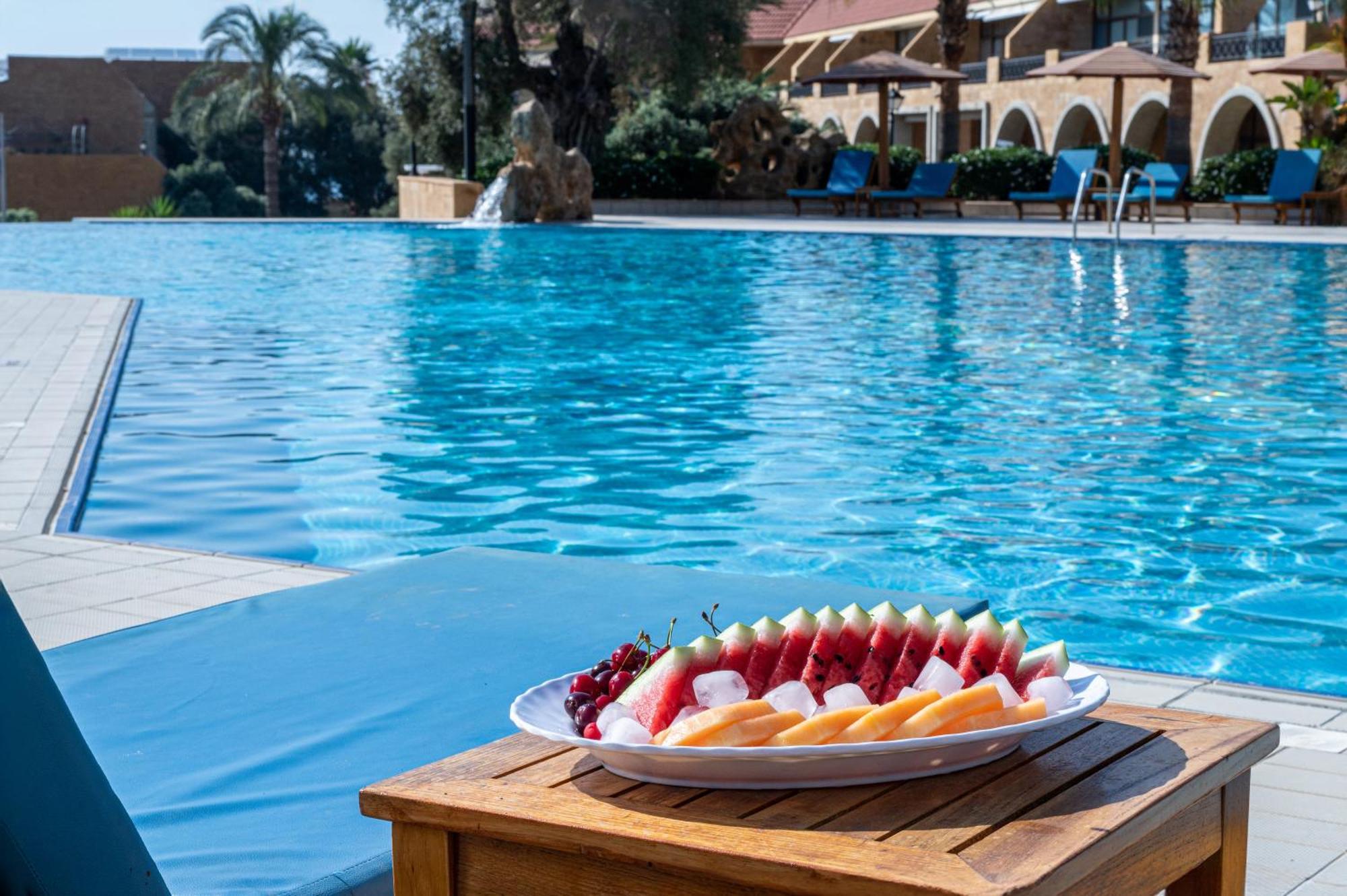 Jiyeh Marina Resort Hotel & Chalets Jieh Esterno foto