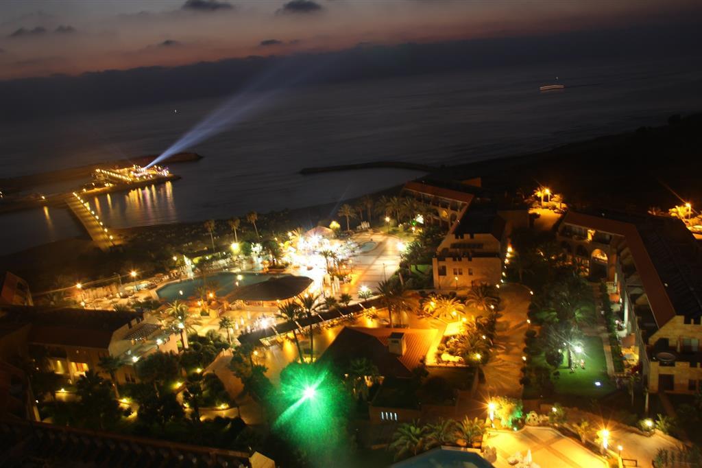 Jiyeh Marina Resort Hotel & Chalets Jieh Esterno foto