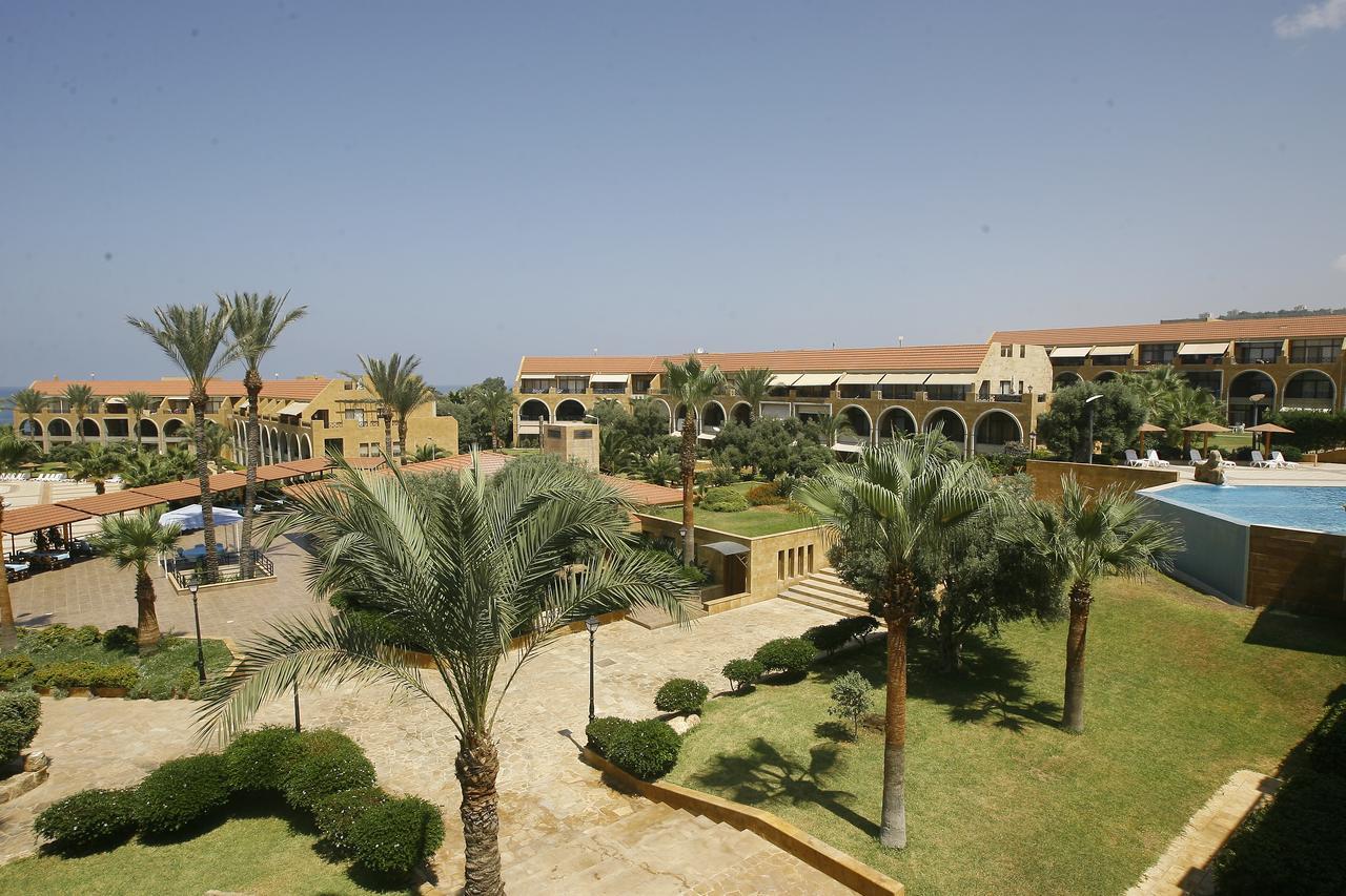 Jiyeh Marina Resort Hotel & Chalets Jieh Esterno foto
