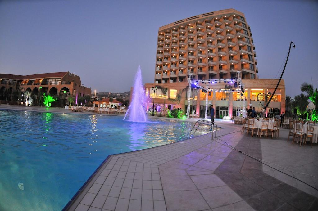 Jiyeh Marina Resort Hotel & Chalets Jieh Esterno foto